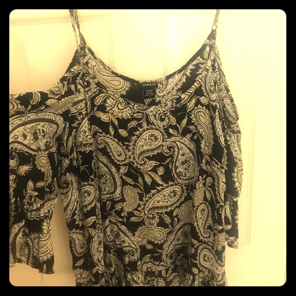 torrid Tops - Torrid cold shoulder top